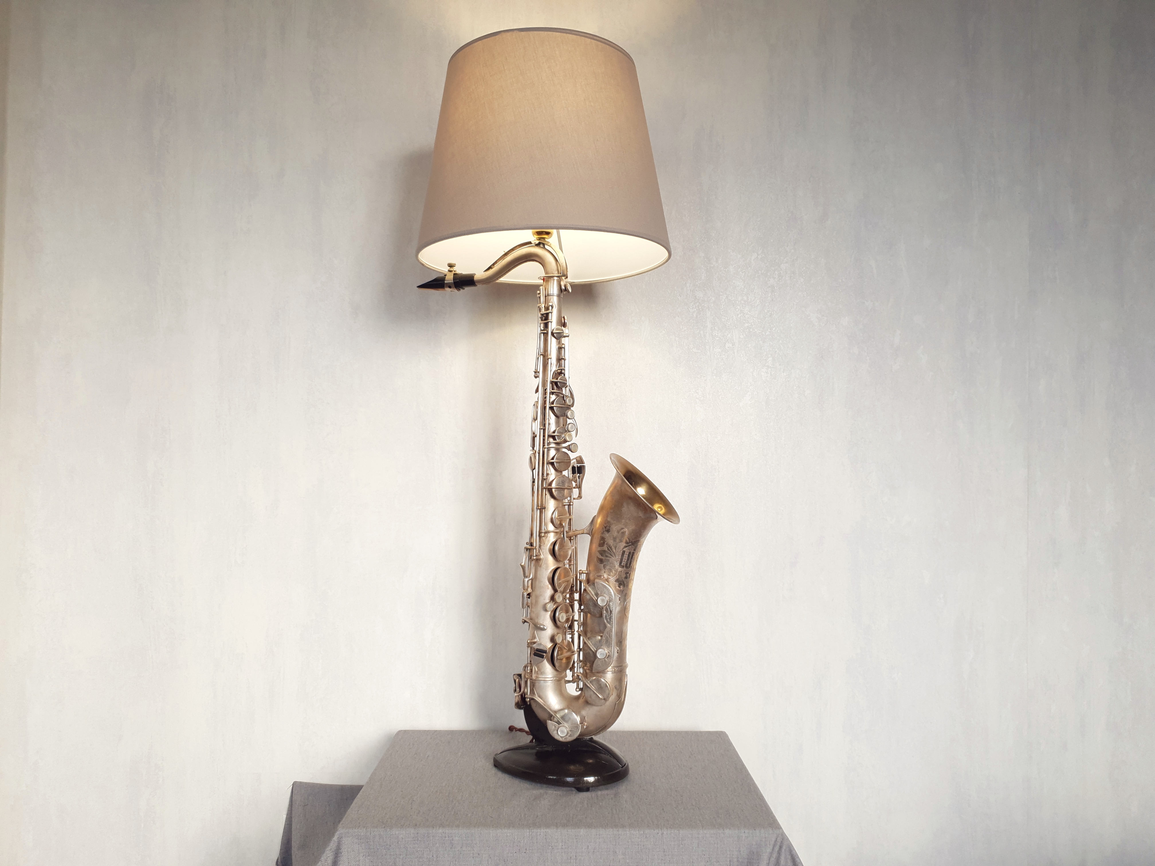 Люстра из труб